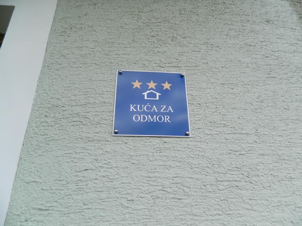 Vacation Home Kuca Za Odmor Krasno Polje Bagian luar foto