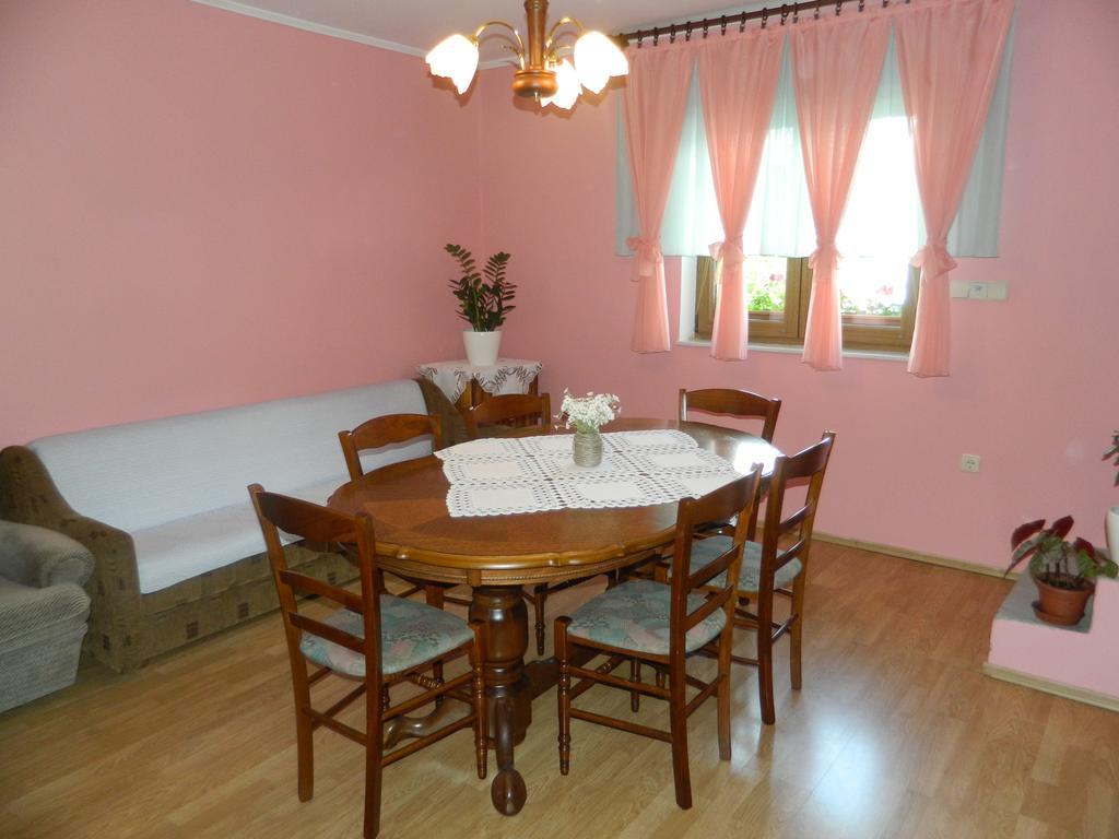 Vacation Home Kuca Za Odmor Krasno Polje Ruang foto