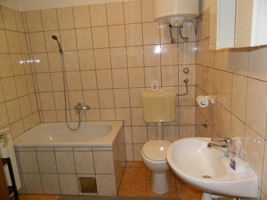 Vacation Home Kuca Za Odmor Krasno Polje Ruang foto